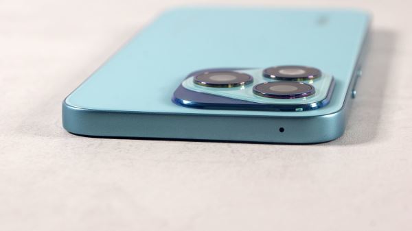 ИИ-кнопка для легкости: Обзор смартфона HONOR 400 Lite